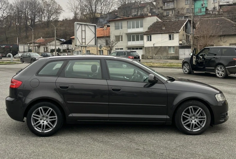 Audi A3 Face lift//2.0Tdi//Automatic, снимка 7 - Автомобили и джипове - 52886671