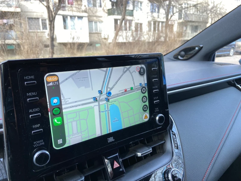 Toyota Corolla TS 2.0 Hybrid Luxury Pano , снимка 14 - Автомобили и джипове - 53140591