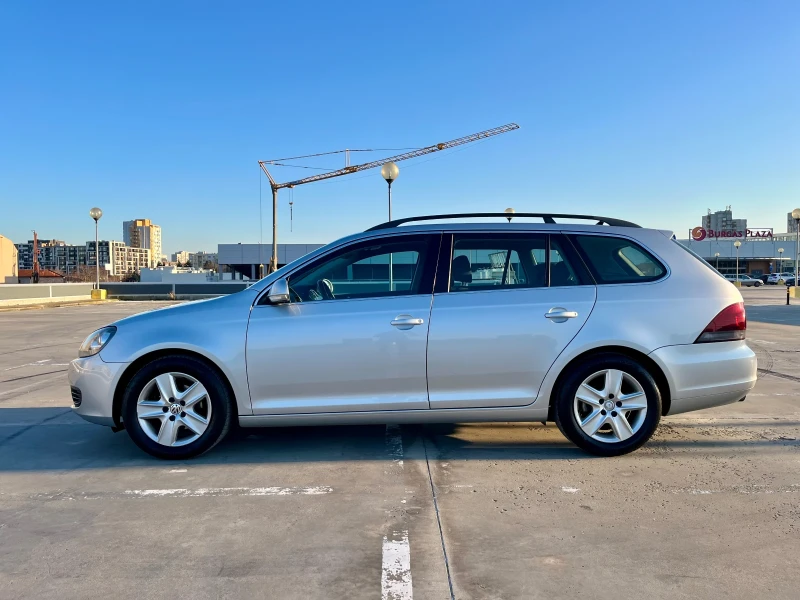 VW Golf 1.6TDI 105кс Обслужен ТОП, снимка 6 - Автомобили и джипове - 53167848