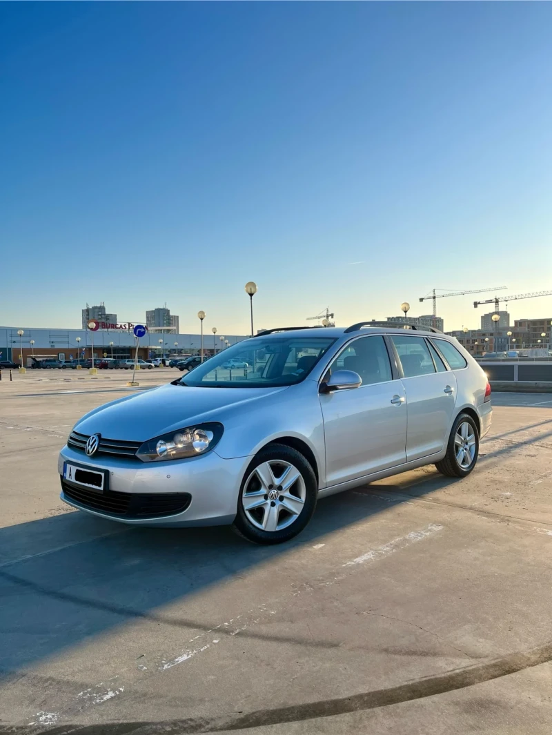 VW Golf 1.6TDI 105кс Обслужен ТОП, снимка 2 - Автомобили и джипове - 53167848