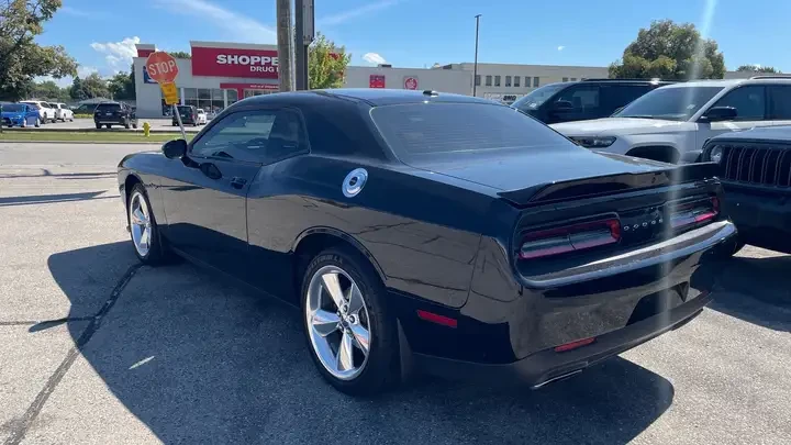 Dodge Challenger RT/KAMEPA/5.7 V8/ - изображение 5