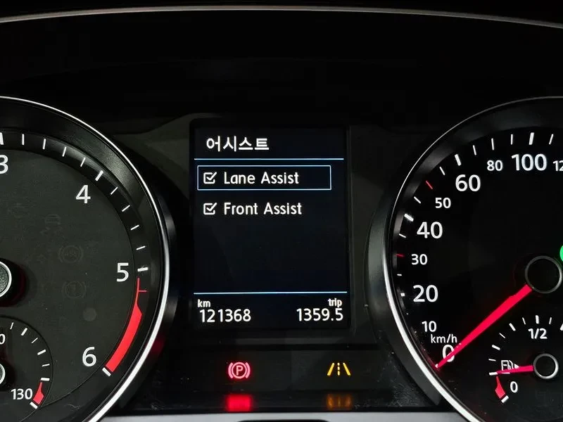 VW Passat 2.0 TDI, снимка 16 - Автомобили и джипове - 54299741