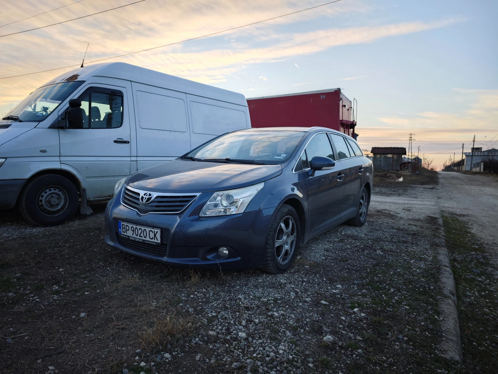 Toyota Avensis 2.0 D4D | КАСКО + НОВИ ЗИМНИ ГУМИ, снимка 1