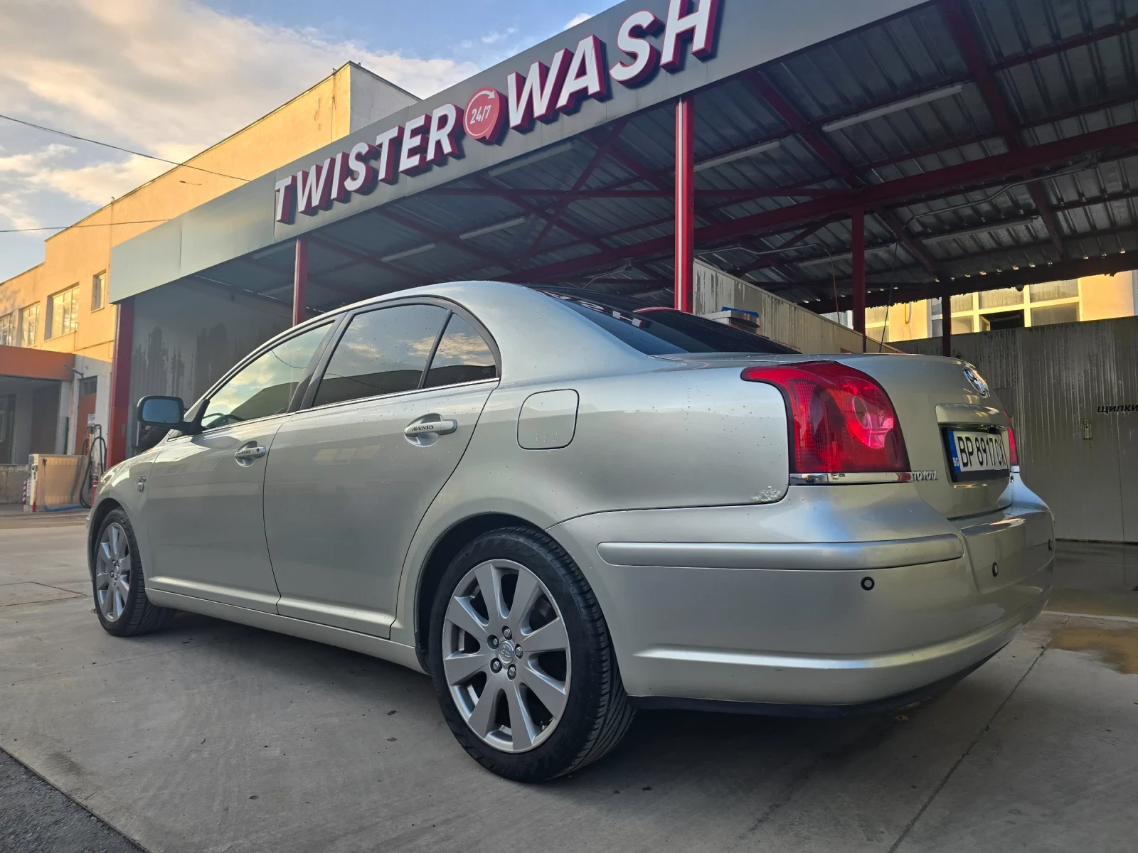 Toyota Avensis 2.0 D4D - изображение 4