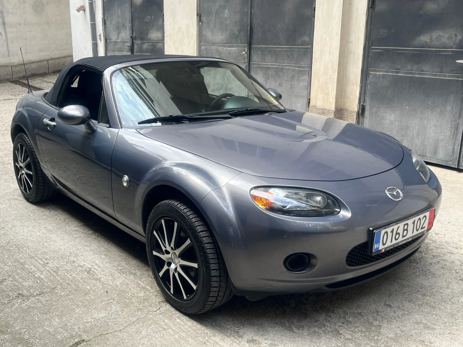 Mazda Mx-5 1.8 - изображение 2