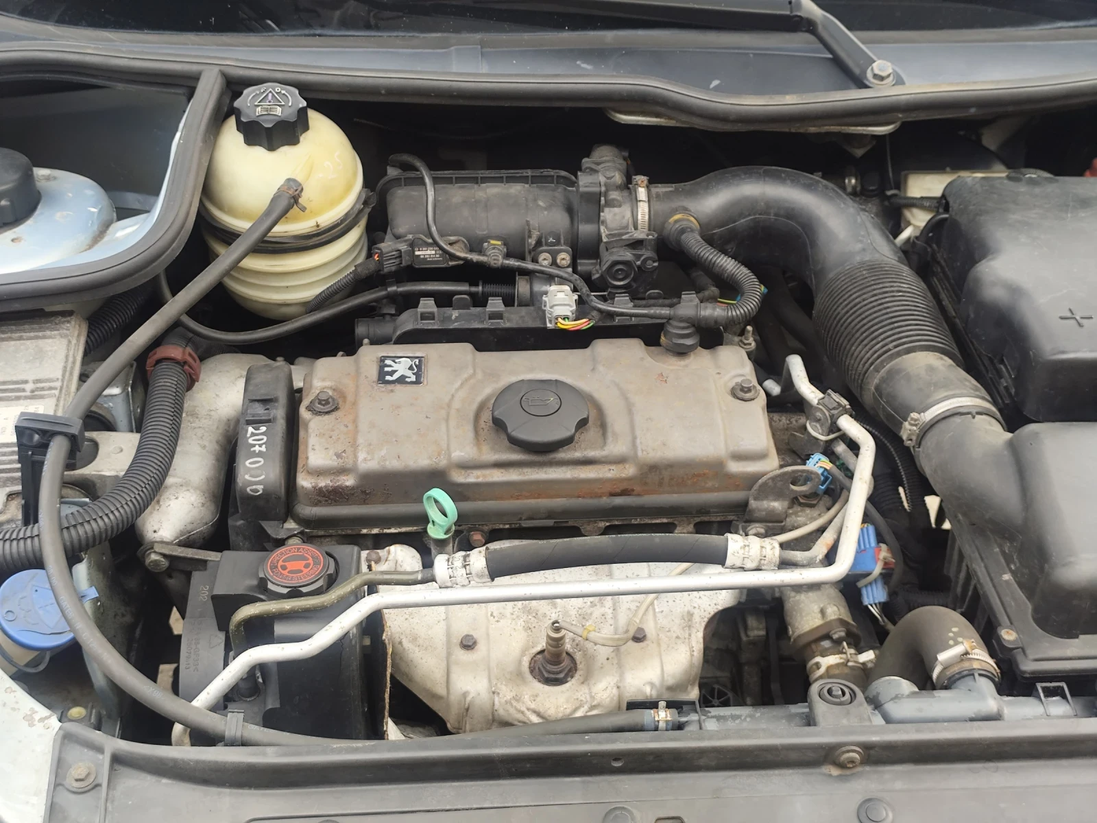 Peugeot 206 1.4i - изображение 7