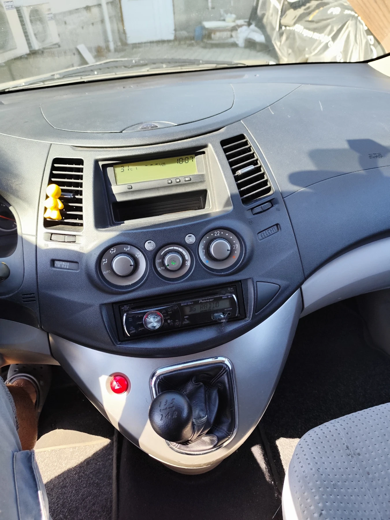 Mitsubishi Grandis  - изображение 6