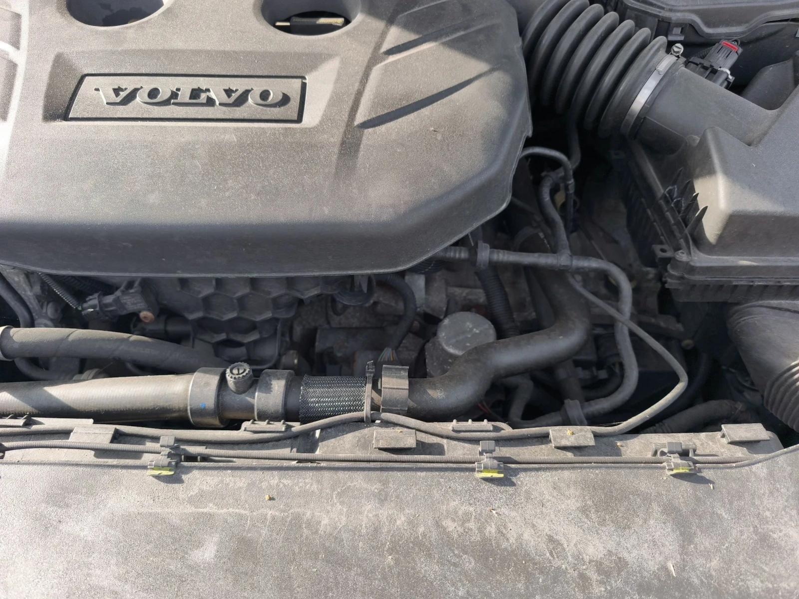 Volvo S60 2.0T | Mobile.bg   12