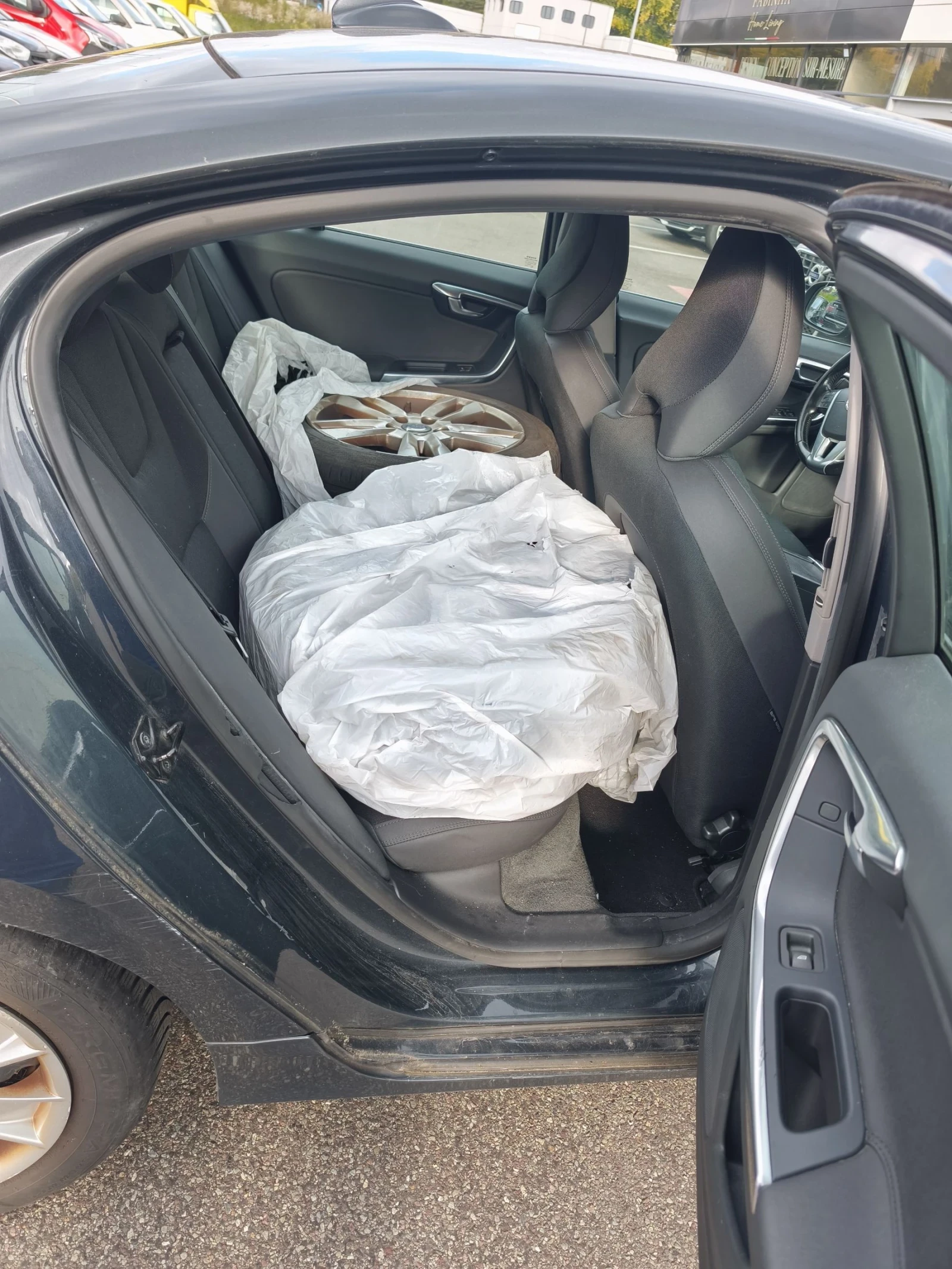 Volvo S60 2.0T - изображение 7