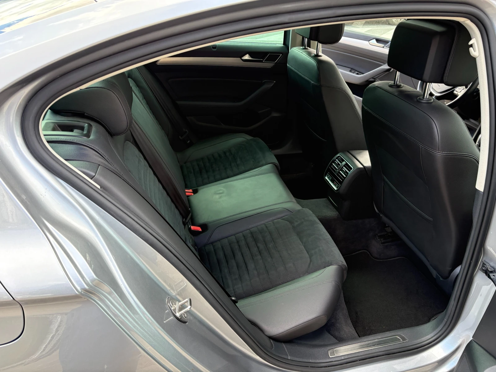VW Passat 2.0 TSI 4MOTION DSG-6 - изображение 8