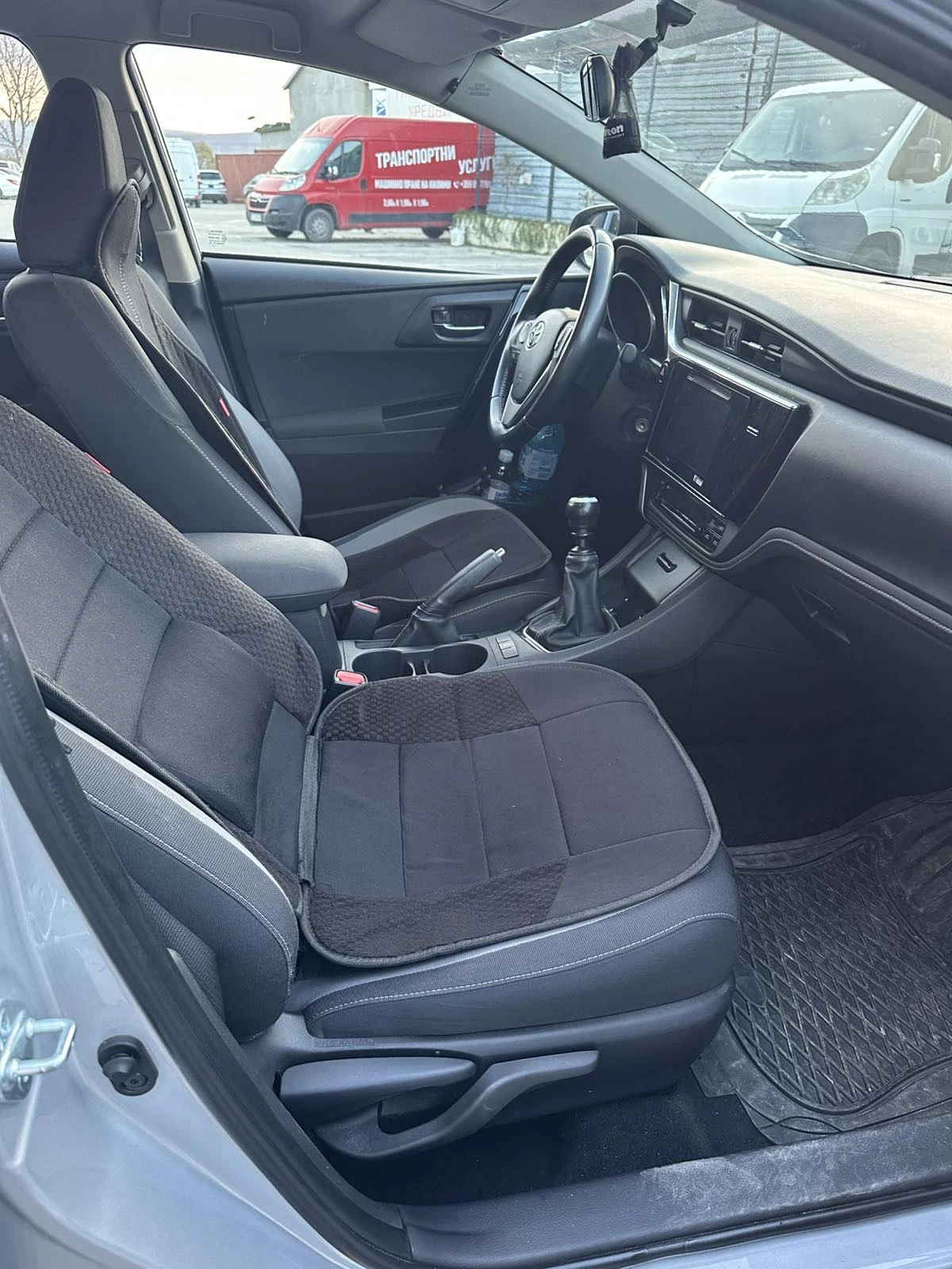 Toyota Auris  - изображение 5