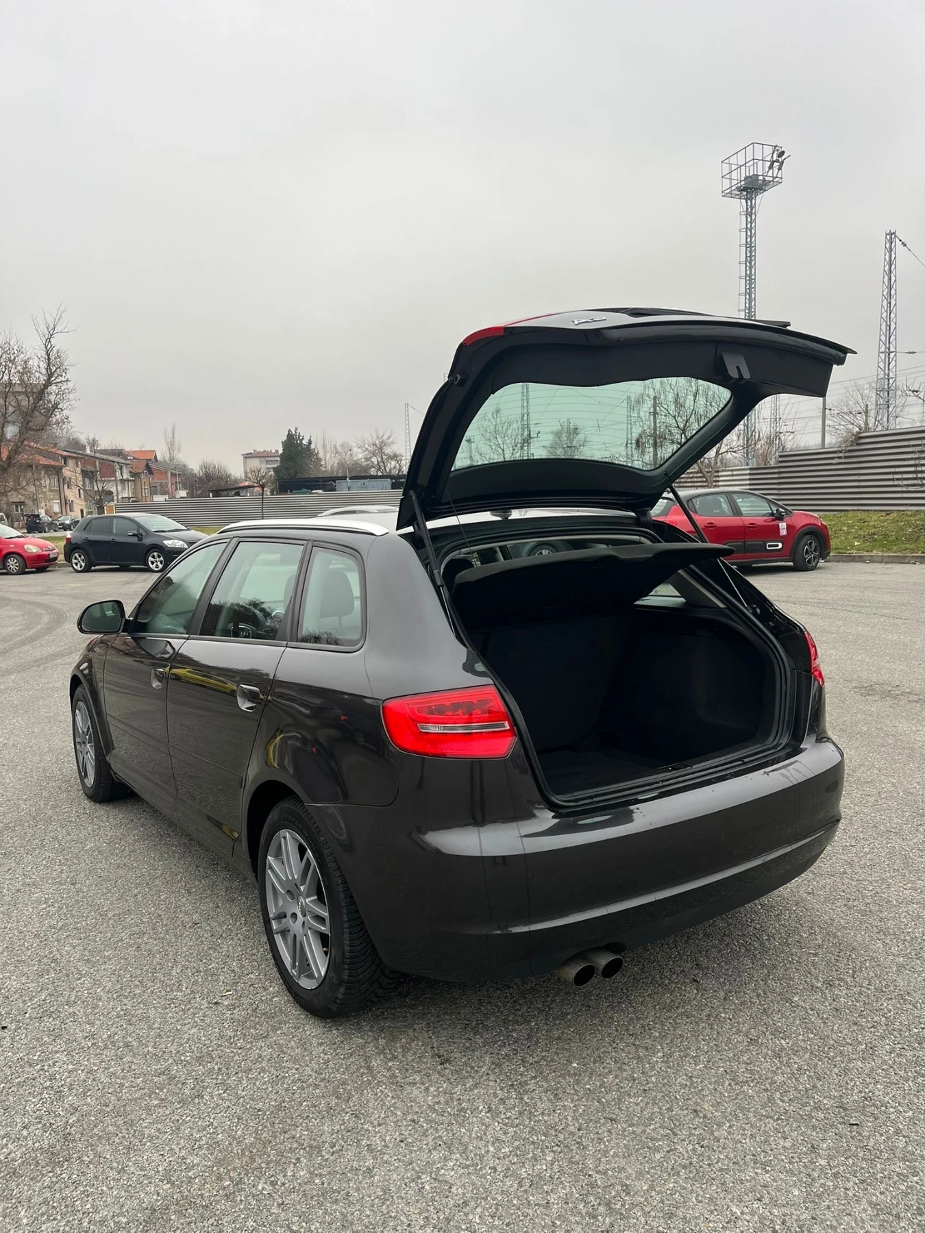 Audi A3 Face lift//2.0Tdi//Automatic - изображение 9