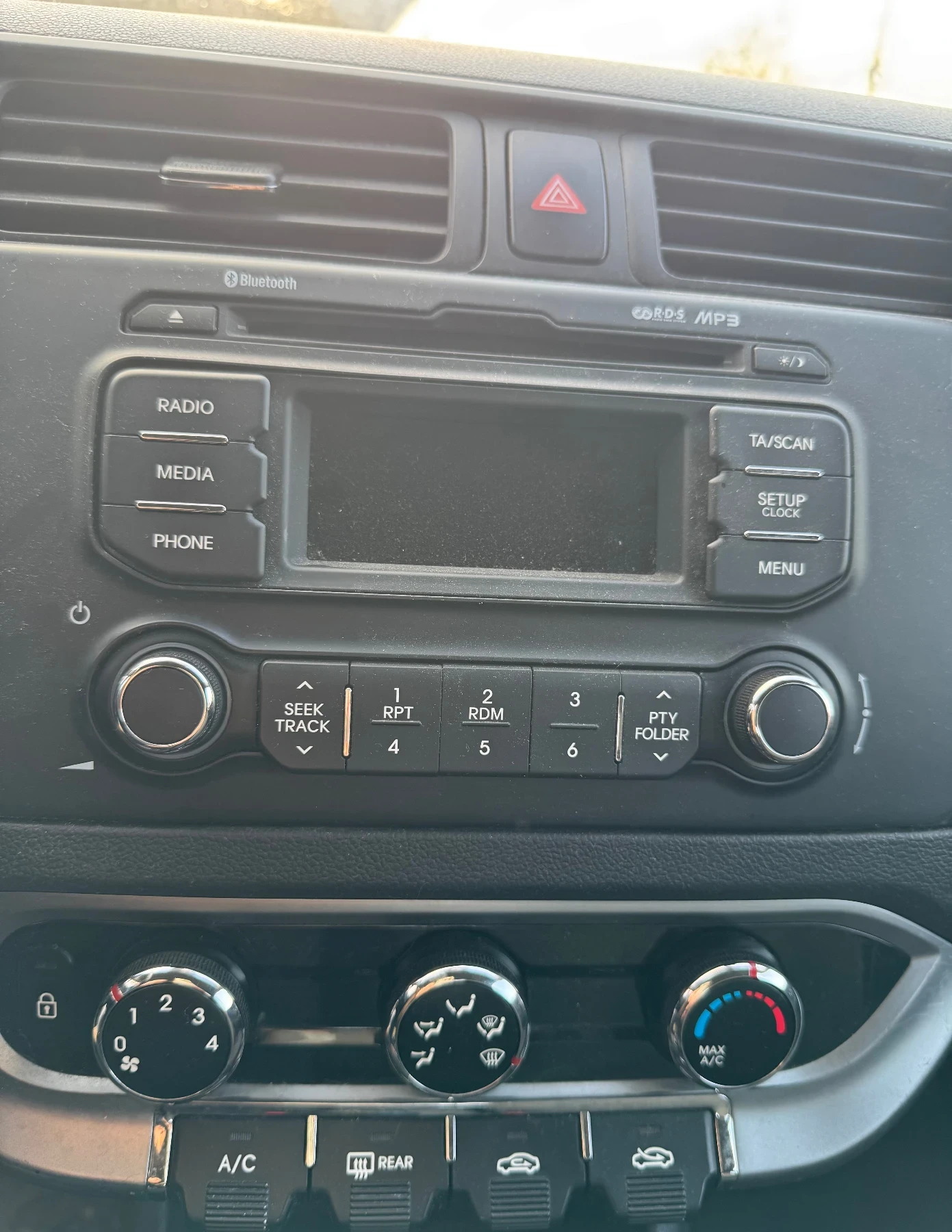 Kia Rio | Mobile.bg � ����������� 12