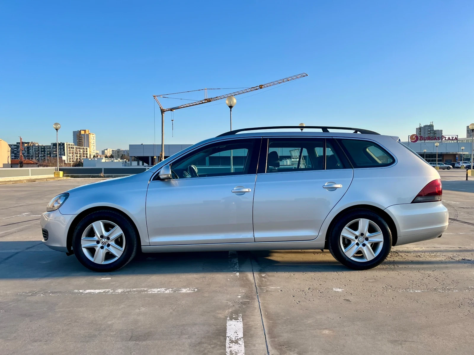 VW Golf 1.6TDI 105кс Обслужен ТОП - изображение 6