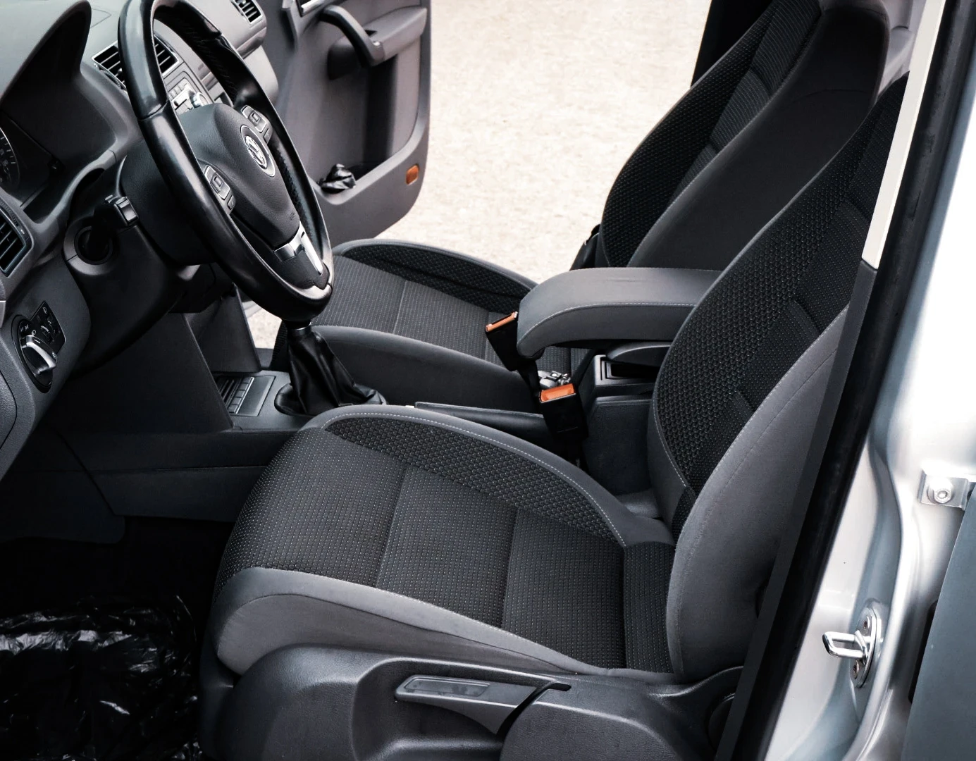 VW Touran 2.0 TDI - изображение 9