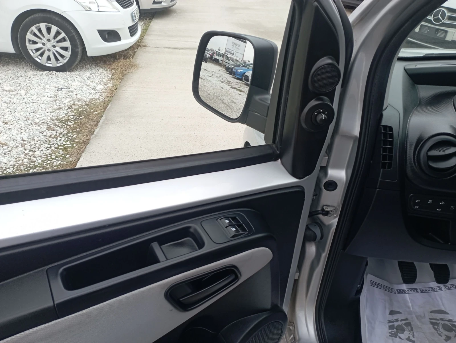 Fiat Qubo 1.3Mjet, 5врати, N1, снимка 13 - Автомобили и джипове - 53825124