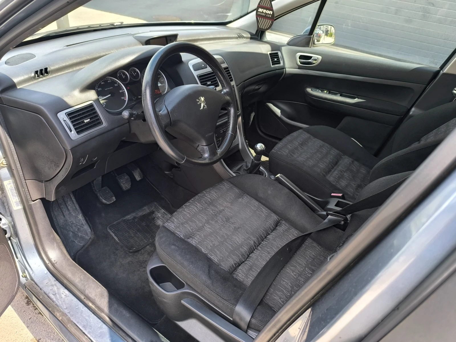 Peugeot 307, снимка 11 - Автомобили и джипове - 54157211