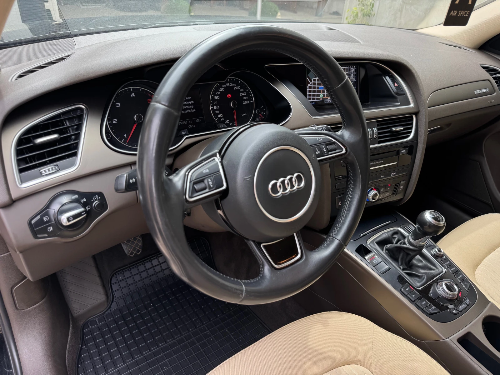 Audi A4 2.0TDi-Quattro, снимка 12 - Автомобили и джипове - 54478242
