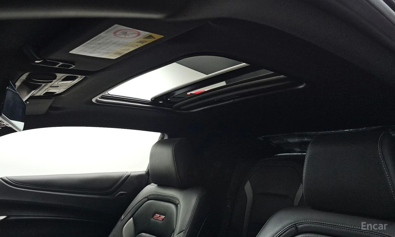 Chevrolet Camaro 6.2 SS V8* BOSE* HEAD-UP* ГЕНЕРАЦИЯ* CARBON* , снимка 10 - Автомобили и джипове - 54761943