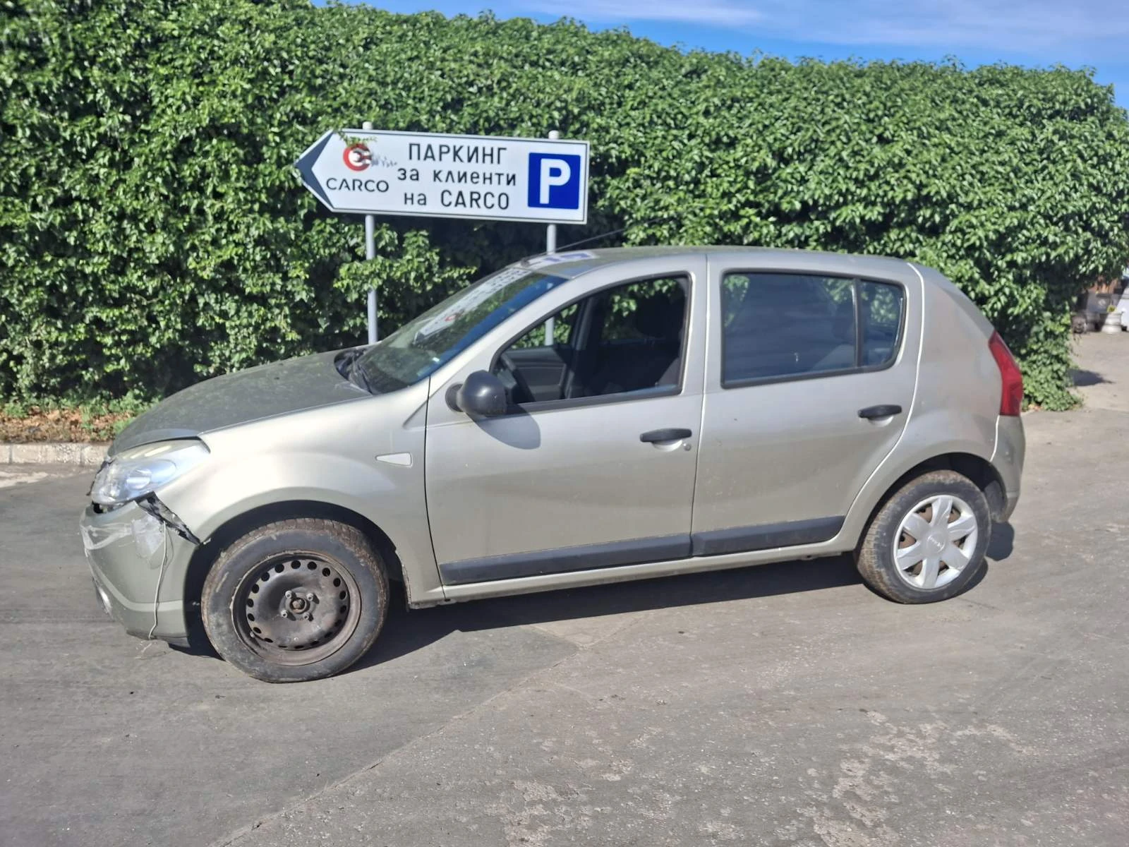Dacia Sandero, снимка 3 - Автомобили и джипове - 55184498