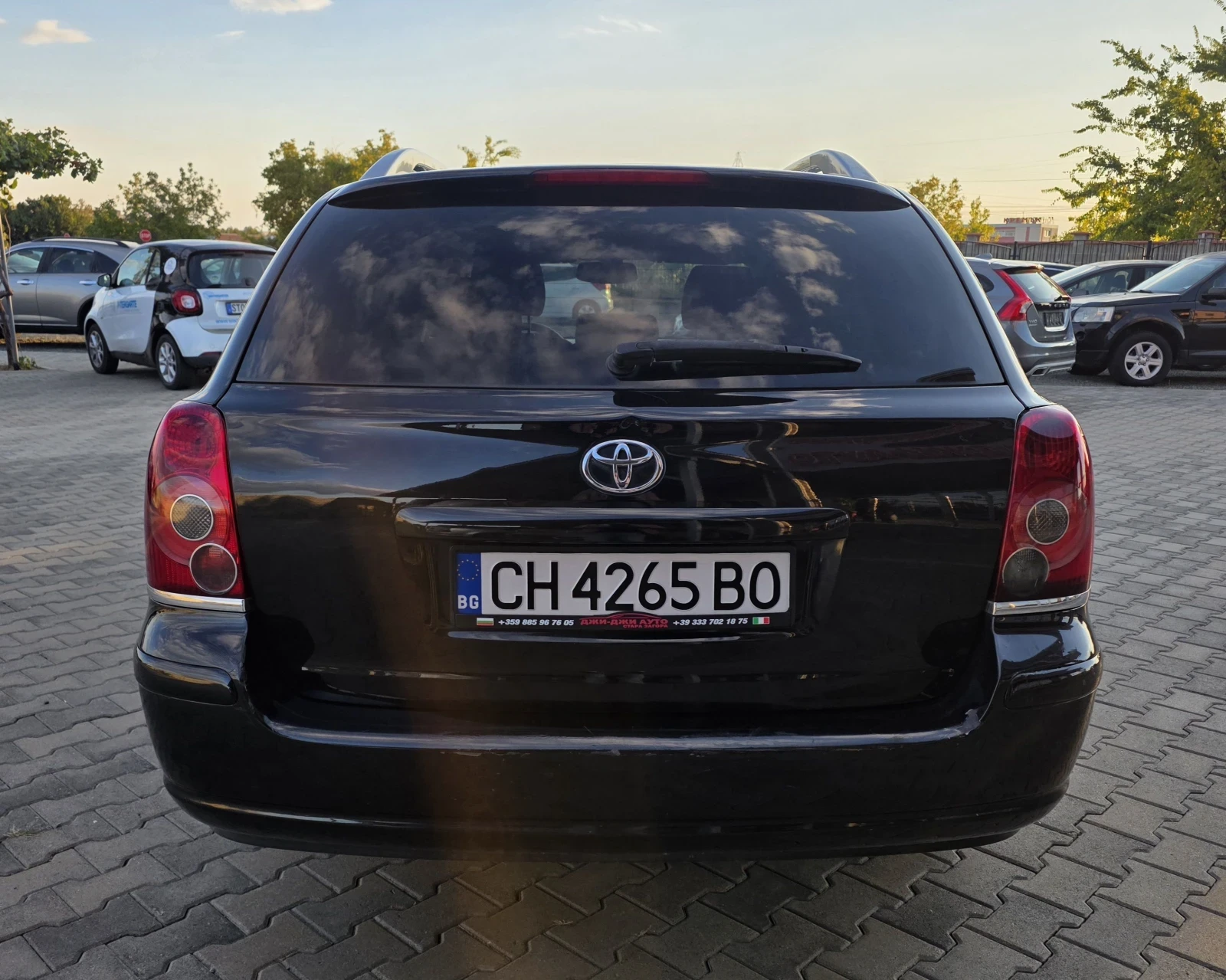 Toyota Avensis 2.2D 150kc, снимка 5 - Автомобили и джипове - 56318982