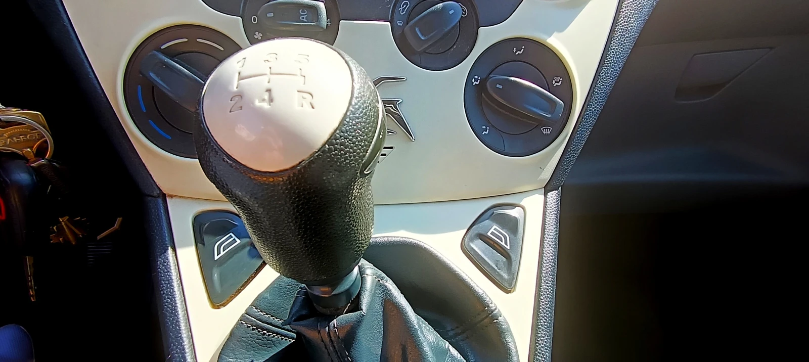 Ford Ka KA II 1.2 (69 Hp), снимка 6 - Автомобили и джипове - 56342995