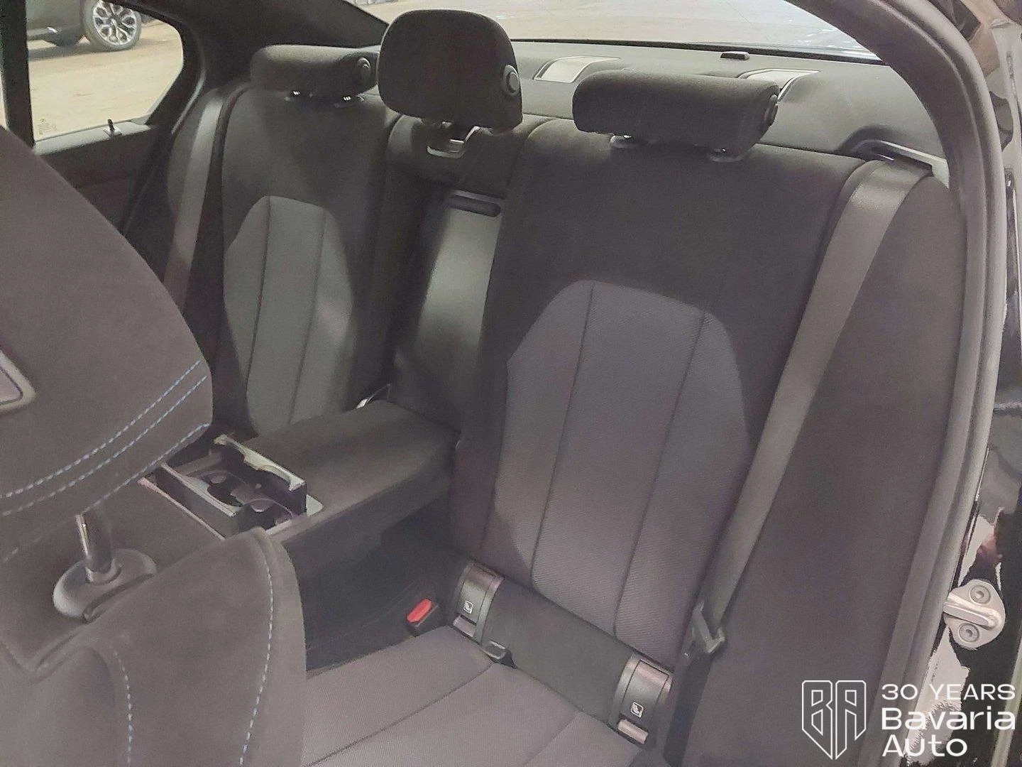 BMW 320 d Sportautomatic, снимка 8 - Автомобили и джипове - 56506256