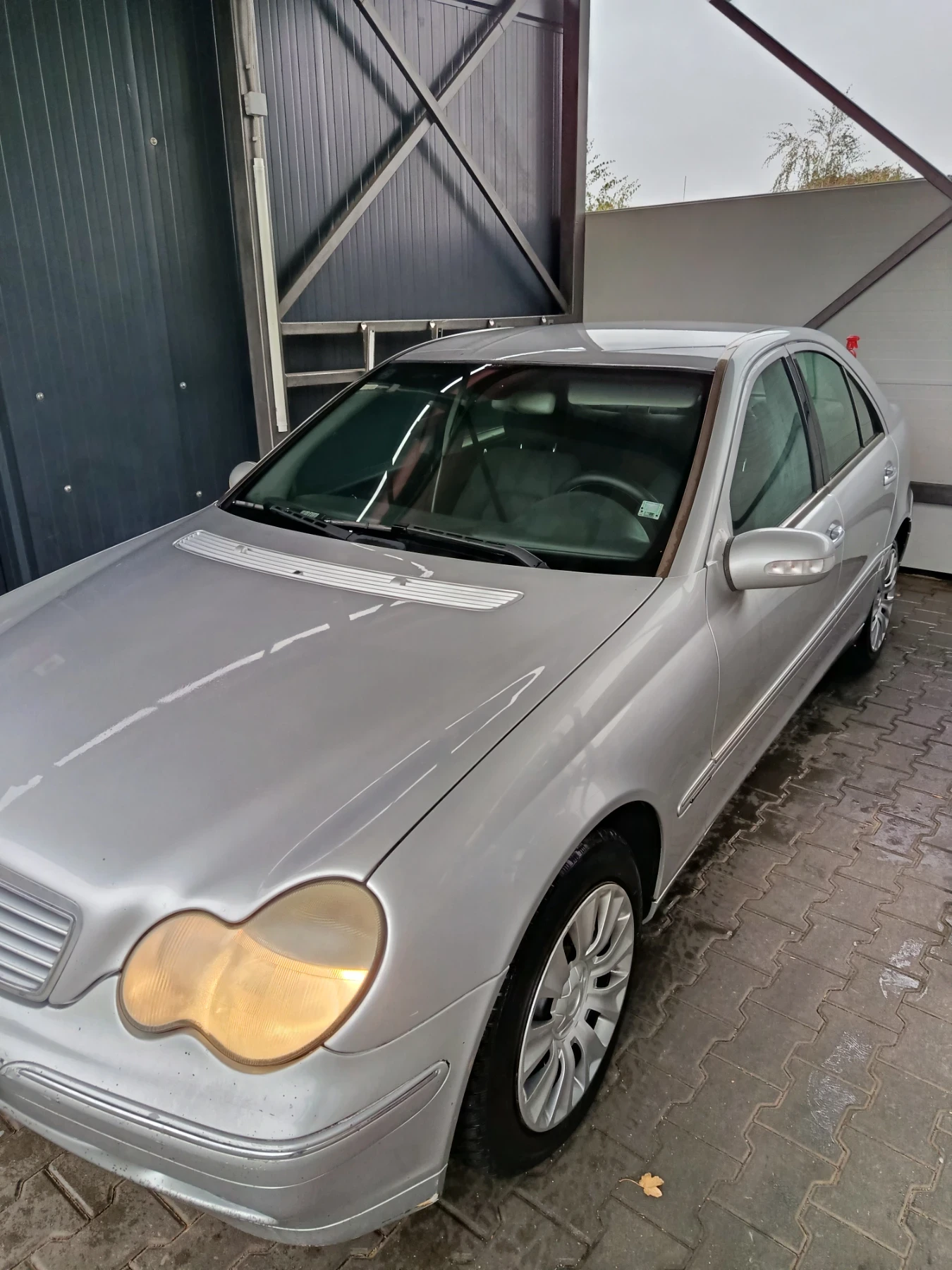 Mercedes-Benz C 200, снимка 8 - Автомобили и джипове - 56554524