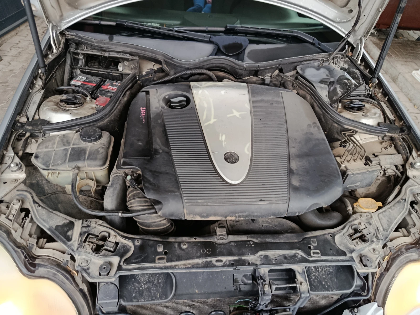 Mercedes-Benz C 200, снимка 2 - Автомобили и джипове - 56554524