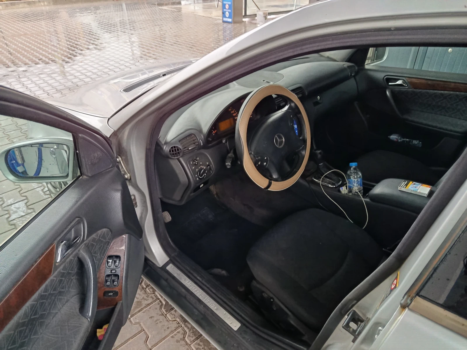 Mercedes-Benz C 200, снимка 13 - Автомобили и джипове - 56554524