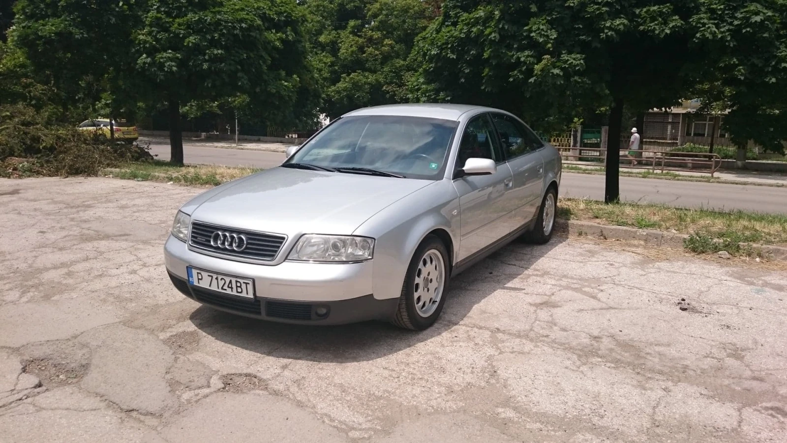 Audi A6 2.5, снимка 4 - Автомобили и джипове - 56557017