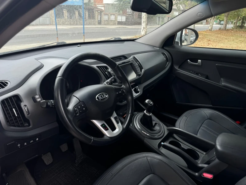 Kia Sportage 2.0 DIESEL AUSTRIA, снимка 13 - Автомобили и джипове - 47343920