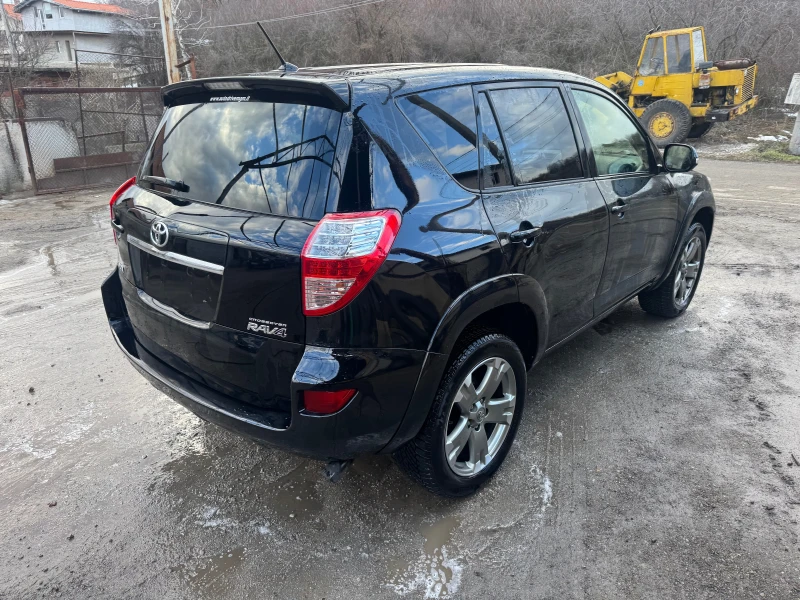 Toyota Rav4 D4D, снимка 8 - Автомобили и джипове - 48736244