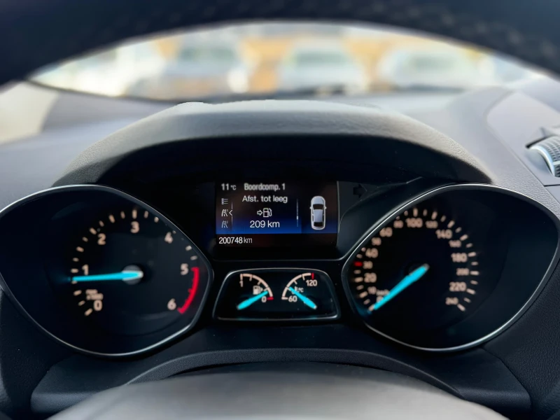 Ford Kuga Неразличима от нова!, снимка 10 - Автомобили и джипове - 53562621