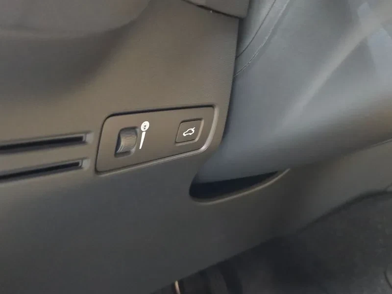 Volvo XC40 B4 Inscription, снимка 14 - Автомобили и джипове - 56292856