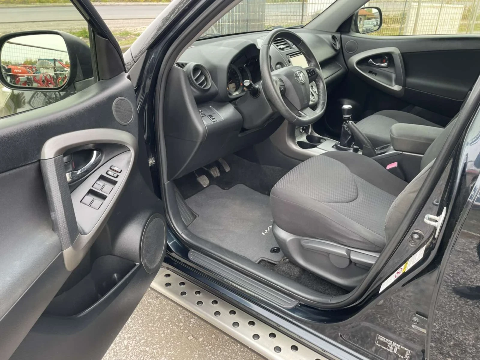 Toyota Rav4 2.2 D-4D 150К FACE.LIMITED EDITION - изображение 9