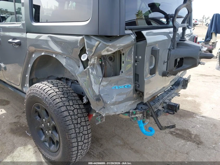 Jeep Wrangler 4Xe 4X4 * КРАЙНА ЦЕНА* , снимка 6 - Автомобили и джипове - 54490597