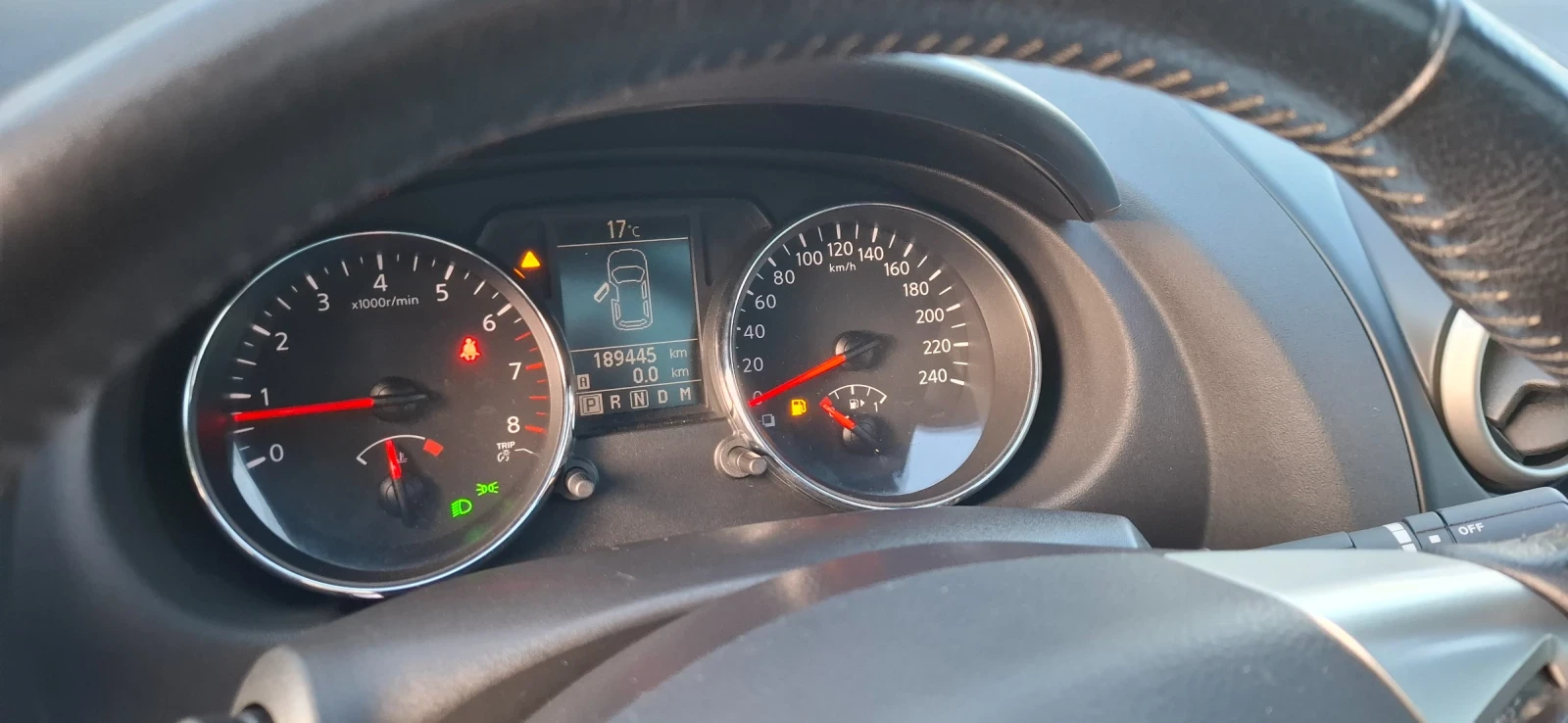 Nissan Qashqai 2.0 Автомат 4х4 Панорама Нави Камера, снимка 12 - Автомобили и джипове - 54782177