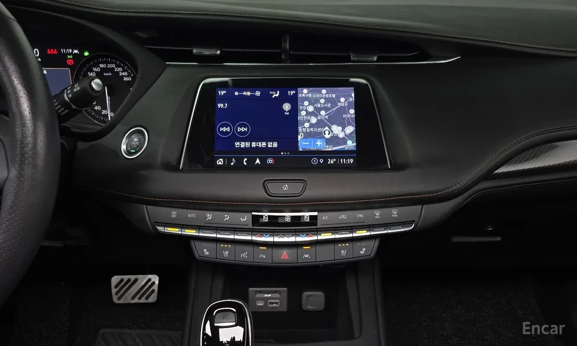 Cadillac XT4 2.0 Sport AWD Disi* Head Up* Обдухване, снимка 12 - Автомобили и джипове - 54884877