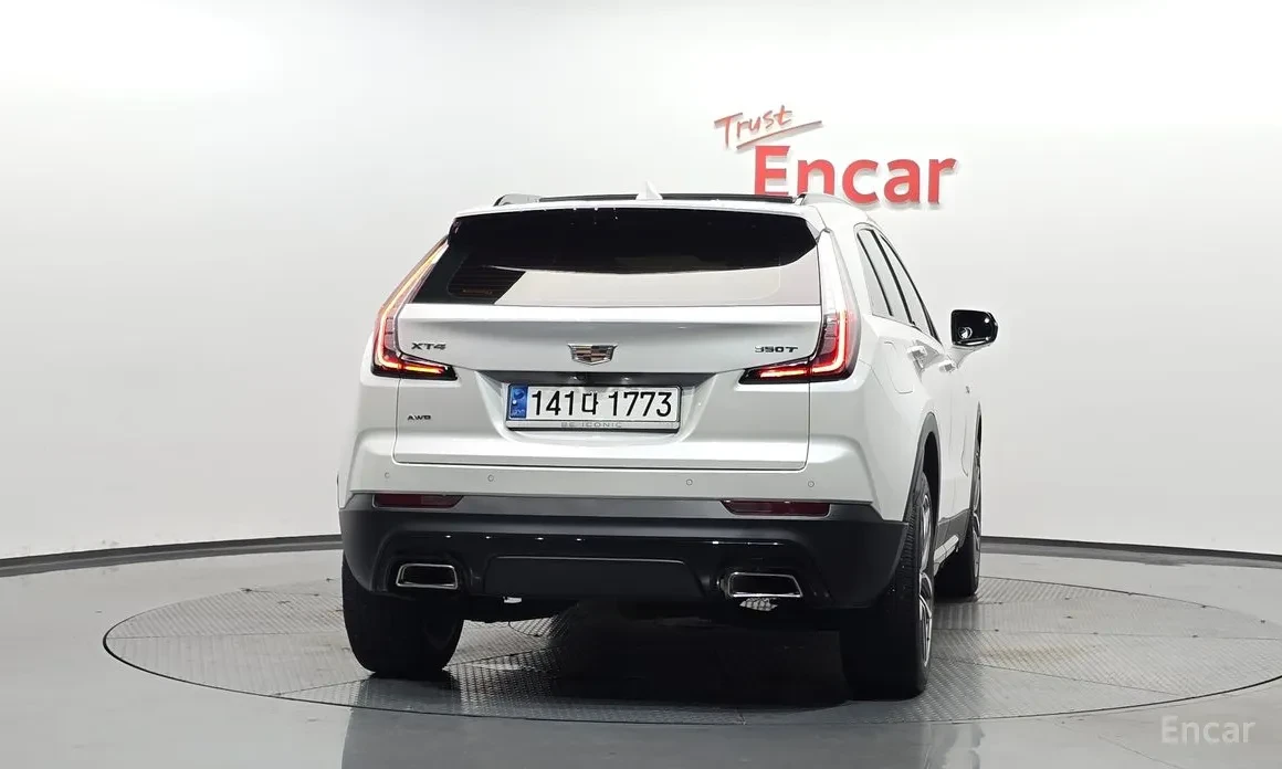 Cadillac XT4 2.0 Sport AWD Disi* Head Up* Обдухване, снимка 4 - Автомобили и джипове - 54884877