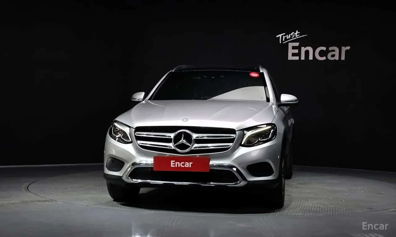 Mercedes-Benz GLC 4MATIC Premium | АВТОФИНАНСИРАНЕ, снимка 3 - Автомобили и джипове - 55694759