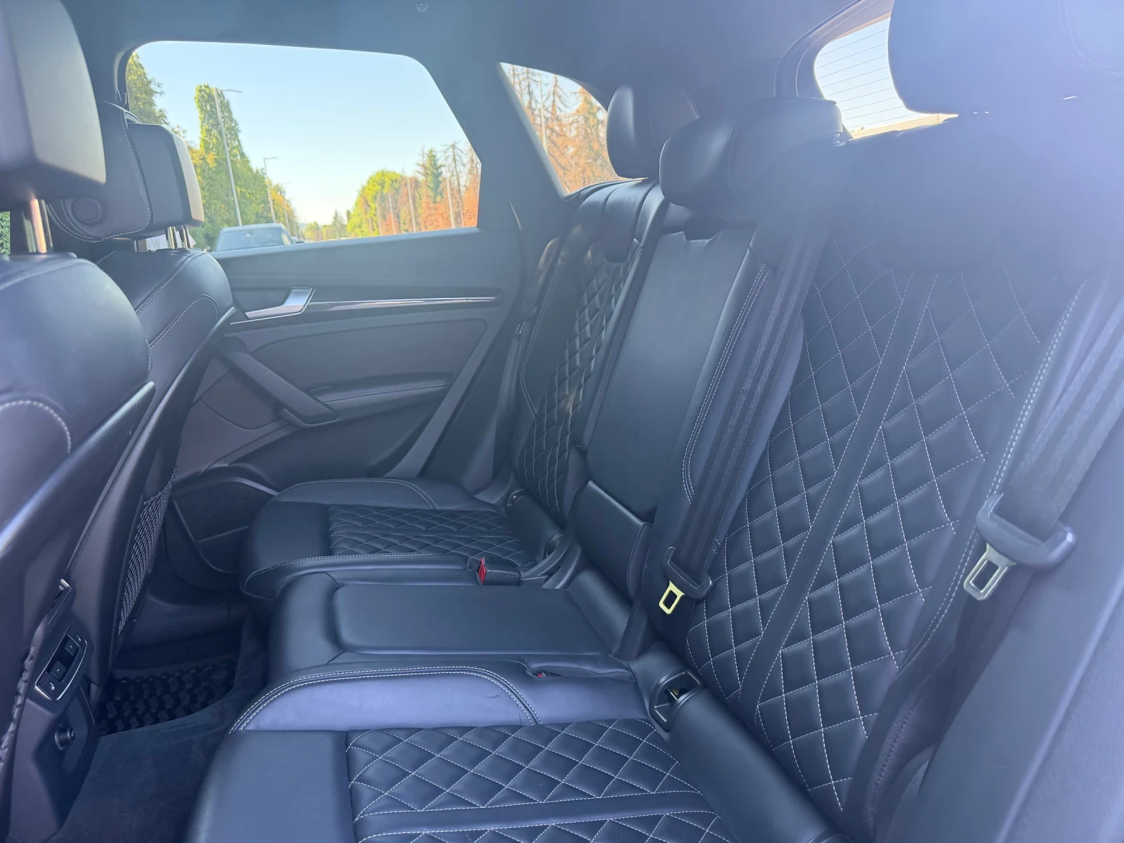 Audi SQ5, снимка 7 - Автомобили и джипове - 56012323