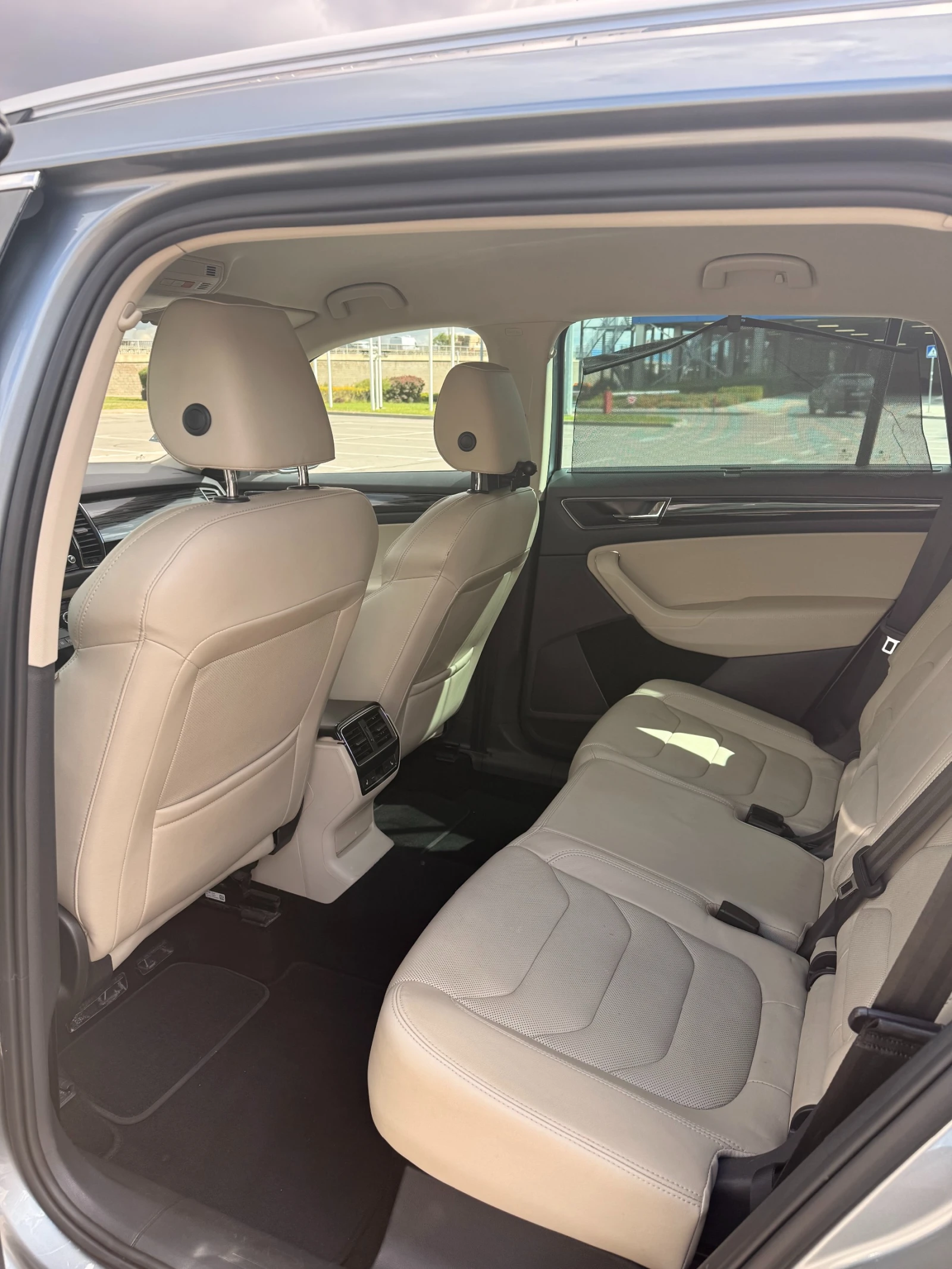 Skoda Kodiaq 2.0 TDI 4x4 DSG 190 k.c., снимка 9 - Автомобили и джипове - 56208831