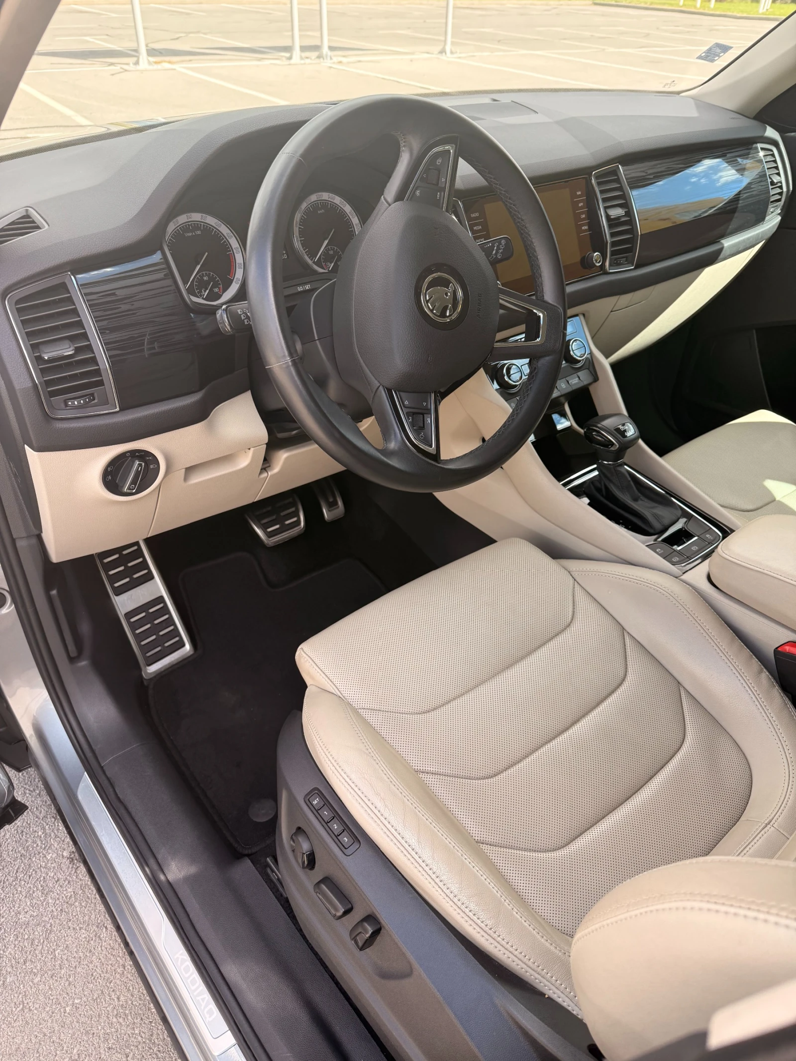 Skoda Kodiaq 2.0 TDI 4x4 DSG 190 k.c., снимка 7 - Автомобили и джипове - 56208831