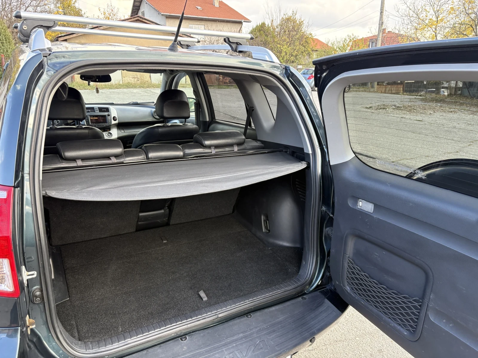 Toyota Rav4, снимка 13 - Автомобили и джипове - 56657117