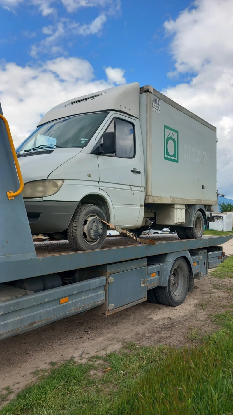 Mercedes-Benz Sprinter 413 Хладилен фургон , снимка 5 - Бусове и автобуси - 17900652