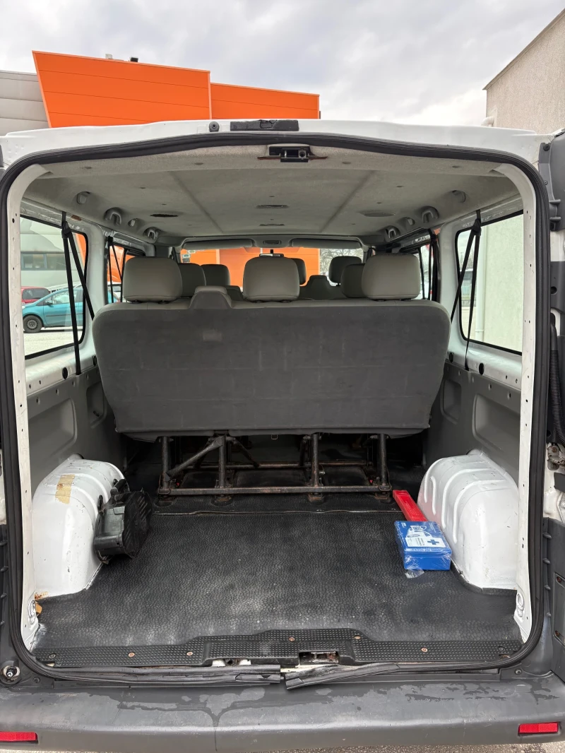 Renault Trafic 1.9.дизел101кс макси база, снимка 11 - Бусове и автобуси - 53500035
