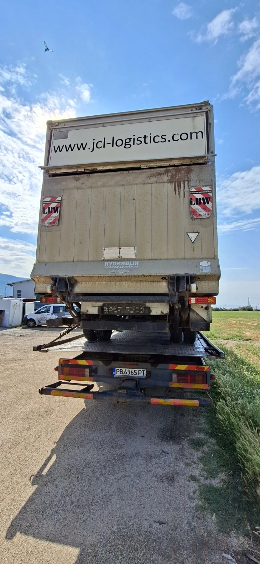Mercedes-Benz Sprinter 413 фургон , снимка 5 - Бусове и автобуси - 17900652