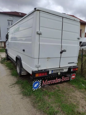 Mercedes-Benz 813, снимка 2