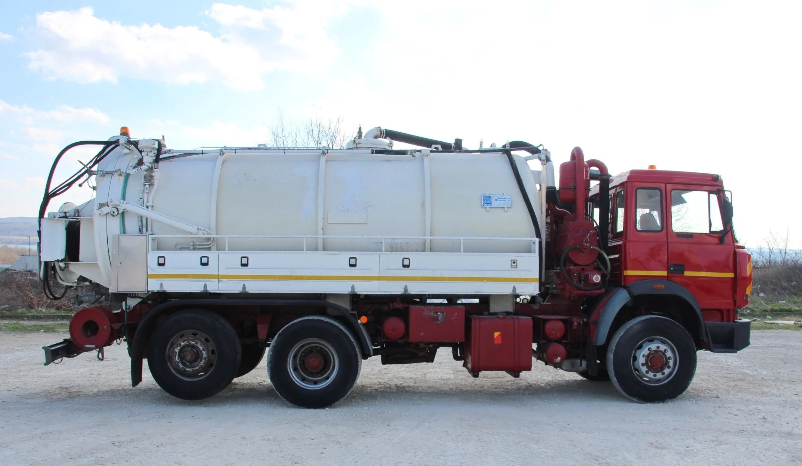 Iveco 190-32 КАНАЛО ПОЧИСТВАЩА МАШИНА - ВОМА IVECO 190-26  - изображение 4